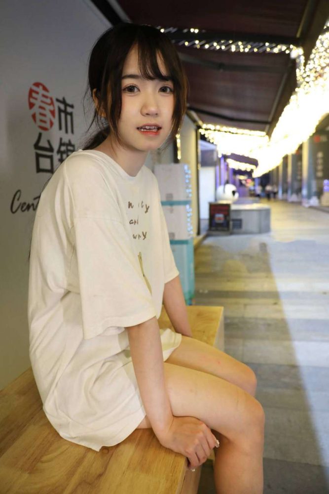 喜欢玩电竞的双马尾粉红女孩【65P】20026-无忧兔兔