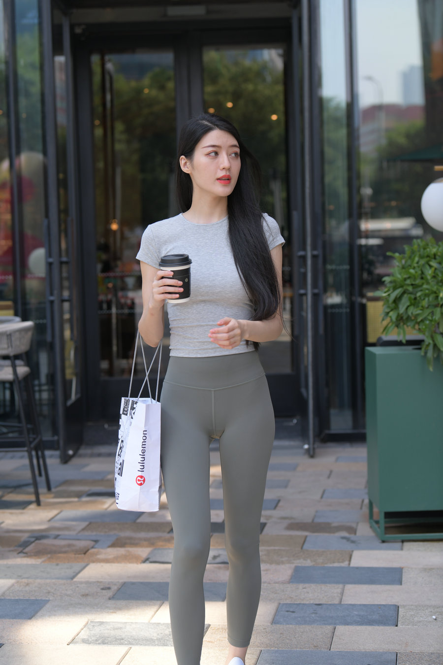 图片[4]-在外面逛街的瑜伽裤女孩J2240 449P1V-16.7GB-无忧兔兔