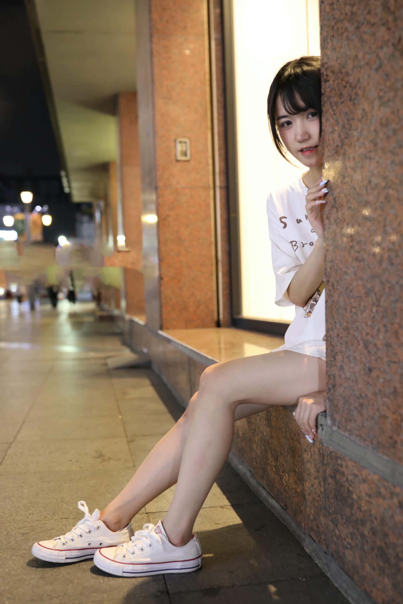 图片[3]-KTV里唱歌的长腿帆布鞋女孩【102P】J2002-无忧兔兔