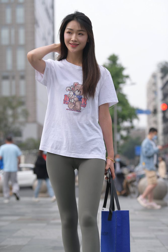 一身休闲装的瑜伽裤女孩J2961 709P1V-24.1GB-无忧兔兔