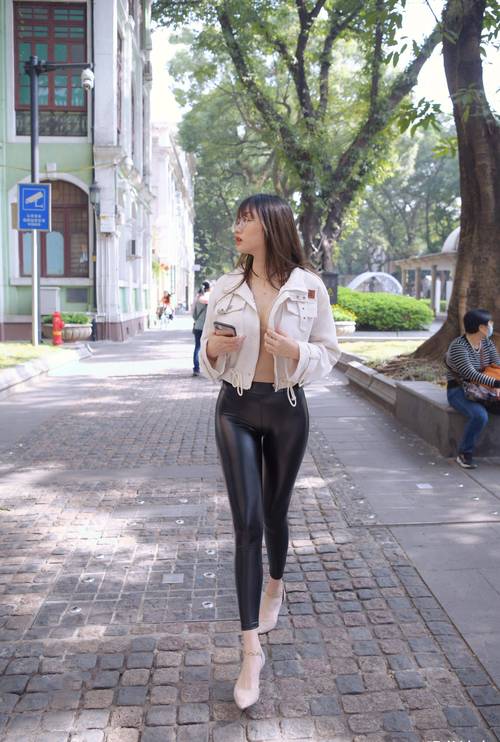 图片[3]-戴眼镜的皮裤女孩 J1473 1046P2V-35.5GB-无忧兔兔