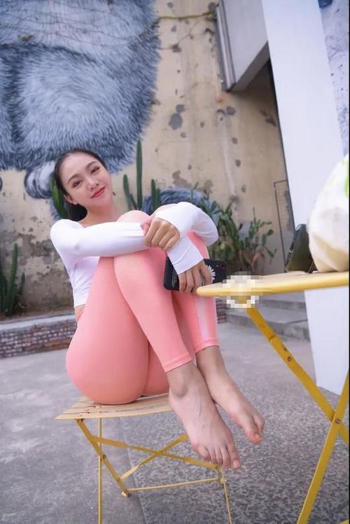 图片[3]-粉色紧身裤漂亮女孩 J1433 749P1V-20.0GB-无忧兔兔