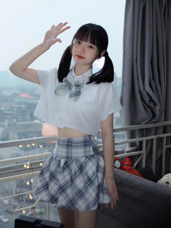 图片[6]-网格丝袜的清纯双马尾小姑娘-无忧兔兔