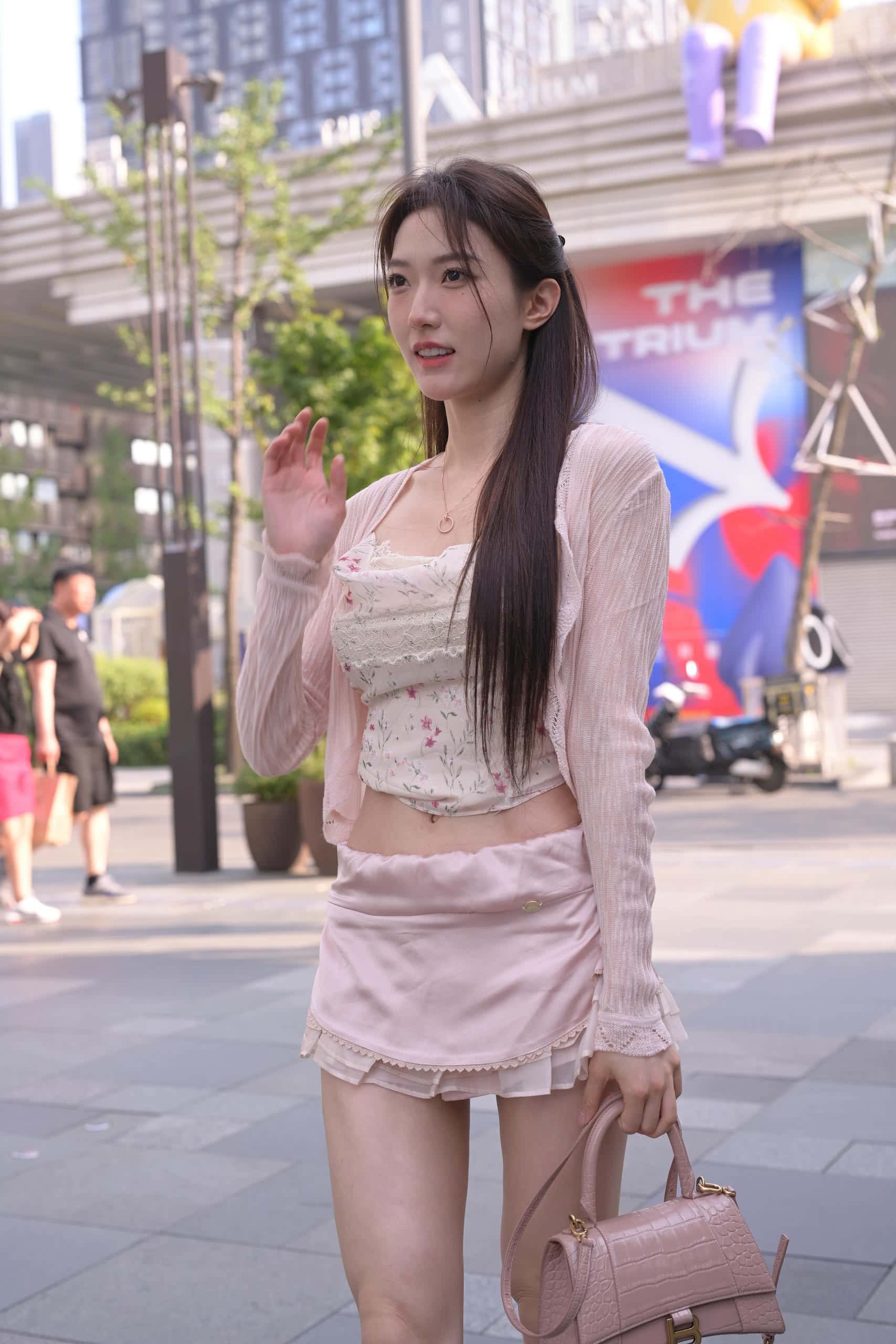图片[1]-穿蕾丝蛋糕裙的粉色系少女【131P】J7577-无忧兔兔