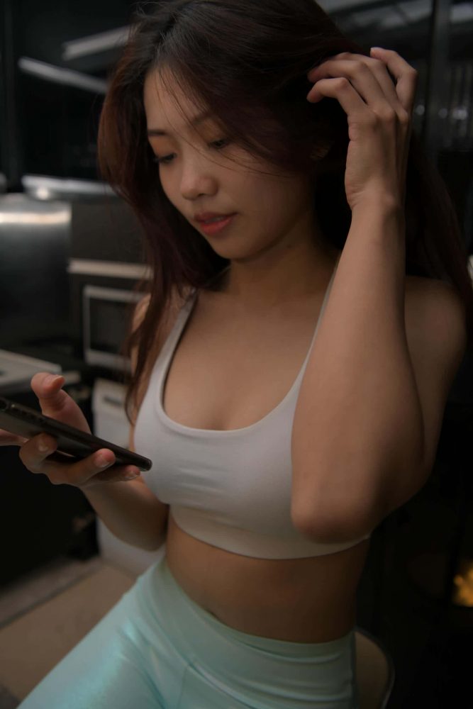 户外玩耍的瑜伽裤小姐姐【467P】J1419-无忧兔兔